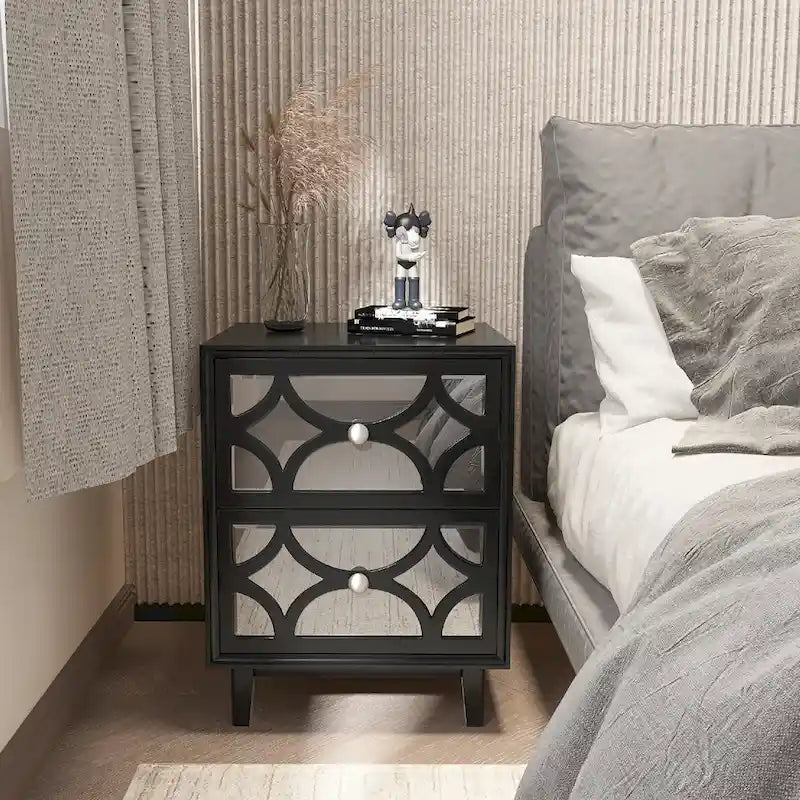 Comodino contemporaneo con frontale a specchio