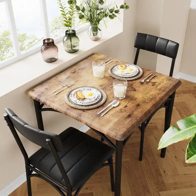 Ensemble table et chaises de salle à manger en bois
